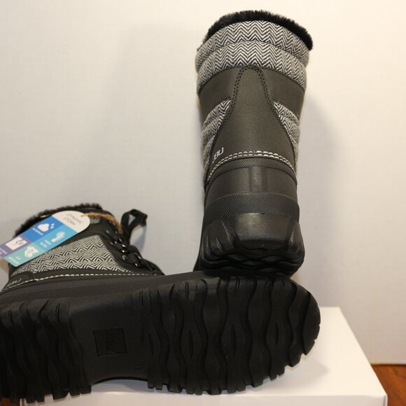 Bos. & Co. Women's Black Boots - Picture 3 of 3